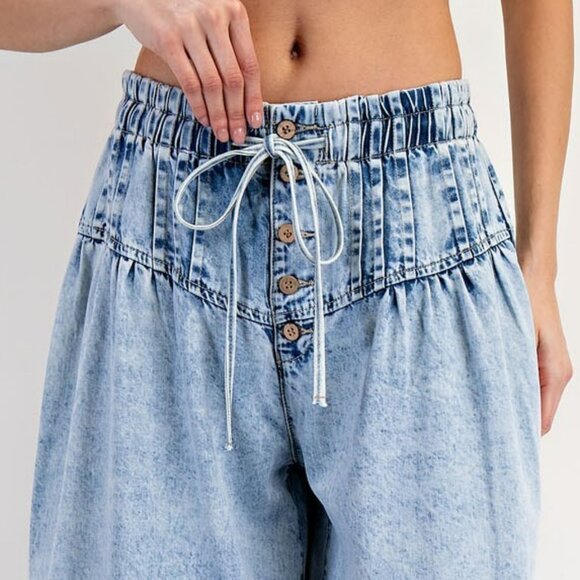 NWT ee:some Mineral-Washed Wide Leg Denim Pants โ Light Wash - Picture 8 of 16